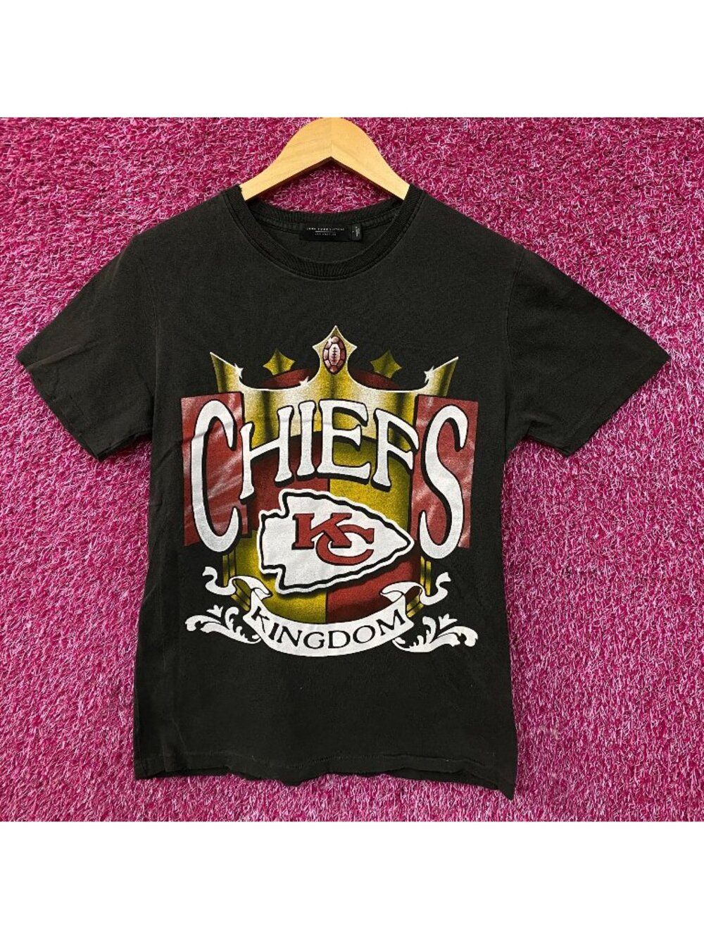 Junk Food Clothing Kansas City Chiefs Kingdom Vintage Style T-Shirt Small